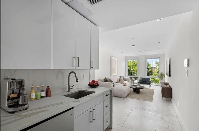 122 Palmetto St in Brooklyn, NY - Building Photo - Building Photo