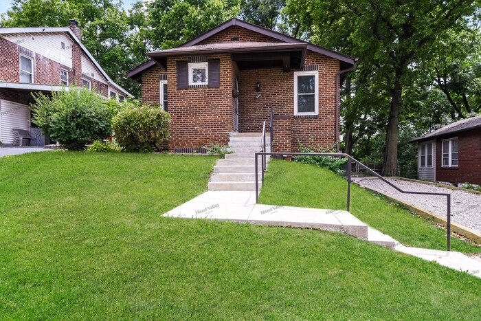 7420 Lansdowne Ave in St. Louis, MO - Building Photo