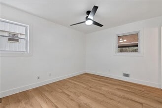 3852 Pin Oak Cir in Doraville, GA - Foto de edificio - Building Photo