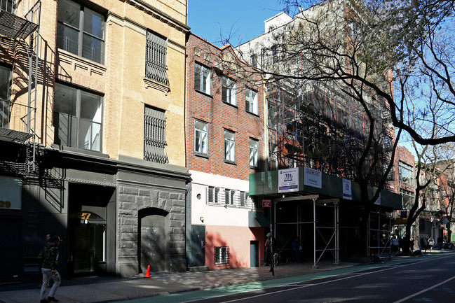 25 Bleecker St in New York, NY - Foto de edificio - Building Photo