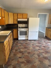 122 SE 7th St in Pryor, OK - Building Photo - Building Photo
