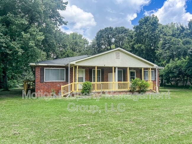 property at 3079 Marie Cir