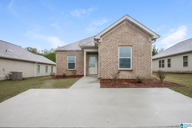 property at 865 Maple Trce