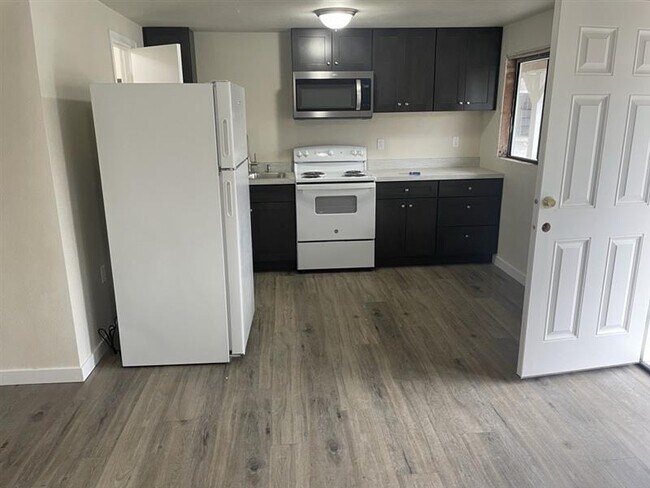 9240 Garrison Rd in Sumas, WA - Building Photo - Building Photo