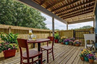 1720 Nicholson Dr, Unit 27 in Baton Rouge, LA - Building Photo - Building Photo