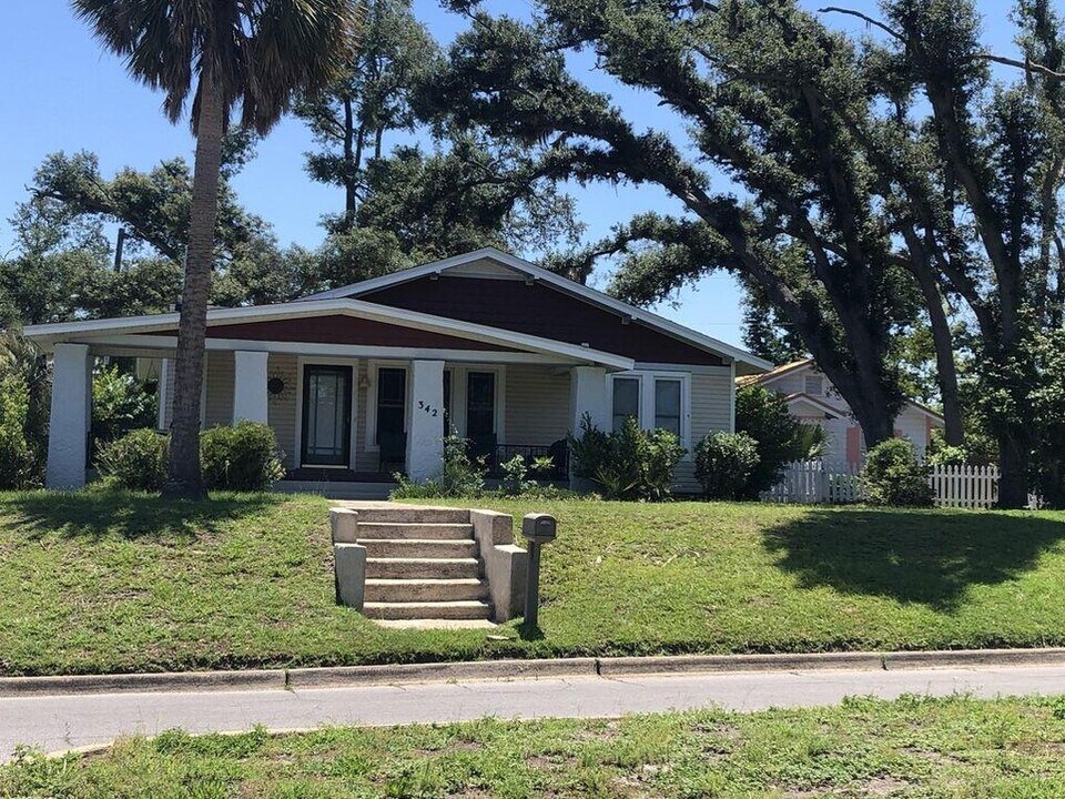342 N Cove Blvd in Panama City, FL - Building Photo