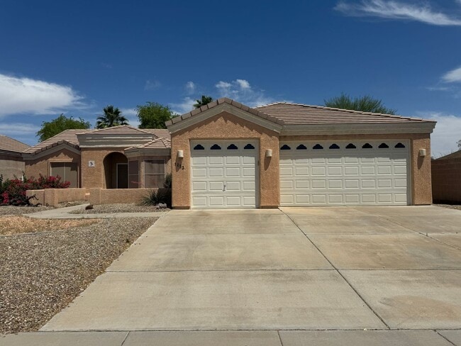 1253 Lause Rd in Bullhead City, AZ - Building Photo - Building Photo