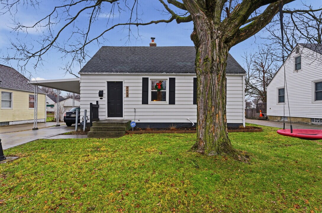 3429 Karl Rd in Columbus, OH - Building Photo