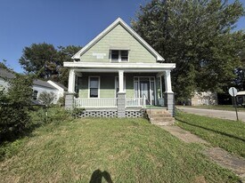 401 N 4th Ave in Evansville, IN - Building Photo