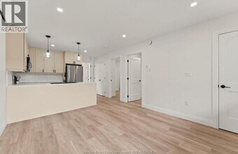 1287 Aubin Rd in Windsor, ON - Building Photo - Building Photo