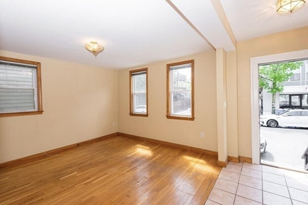 548 E 3rd St in Boston, MA - Building Photo - Building Photo