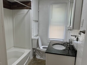 33 S Whipple St-Unit -2 in Lowell, MA - Building Photo - Building Photo