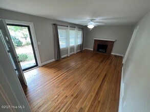 102 W Berkshire Rd in Greenville, NC - Building Photo - Building Photo