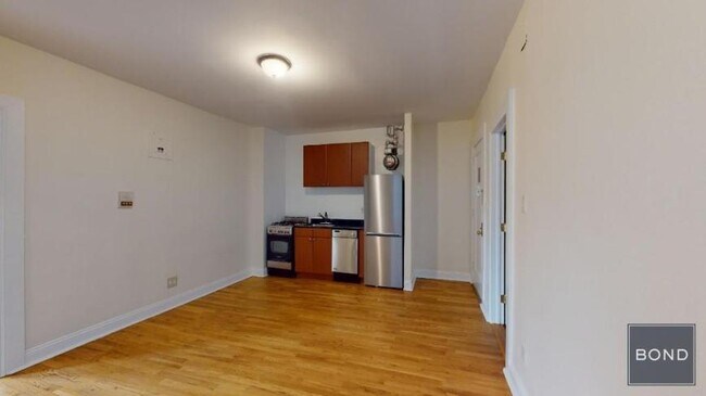 207-209-209 W 11th St in New York, NY - Foto de edificio - Building Photo