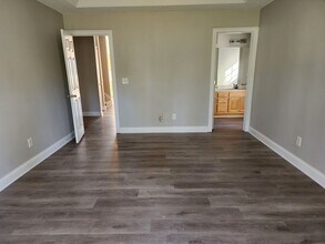 1919 Olsen Ln in Charlotte, NC - Building Photo - Building Photo