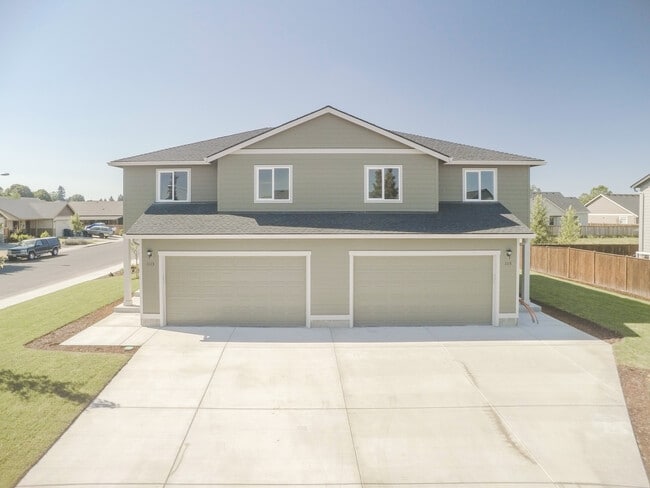 property at 1119 SW Ambrosia Ave