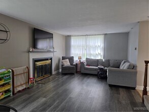 869 Hillside Dr in Lewiston, NY - Building Photo - Building Photo