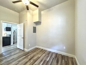 615 Delmar St in San Antonio, TX - Building Photo - Building Photo
