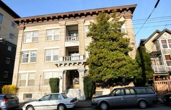 Bancroft Apartments in Seattle, WA - Building Photo - Building Photo