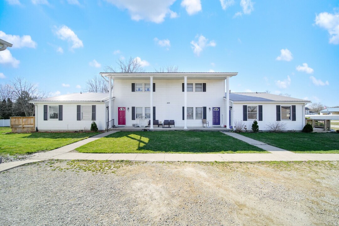 405 Connor st, Unit 1 in Onsted, MI - Building Photo