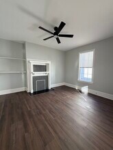 903 New Bern Ave, Unit 1 in Raleigh, NC - Foto de edificio - Building Photo