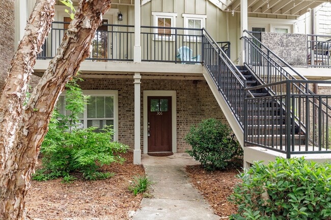 490 Barnett Shoals Rd in Athens, GA - Building Photo - Building Photo