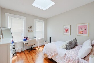 39 Chester St, Unit 2R in Boston, MA - Foto de edificio - Building Photo