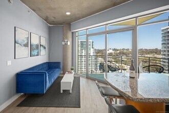 801 Ash St, Unit 1502 in San Diego, CA - Building Photo - Building Photo