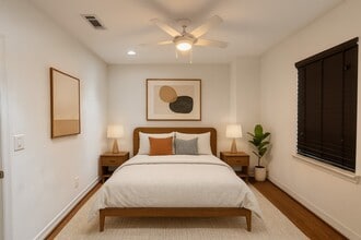 208 E 38th St in Houston, TX - Building Photo - Building Photo