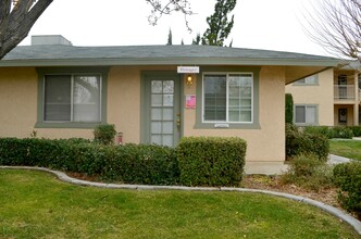 Desert Springs Apartment Homes in Hesperia, CA - Building Photo - Building Photo