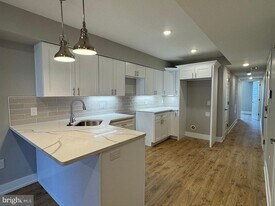2402 N 2nd St in Philadelphia, PA - Building Photo