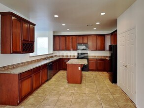 14223 W Jenan Dr in Surprise, AZ - Building Photo - Building Photo