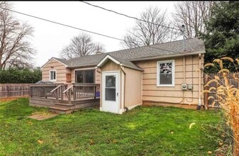 43 W Craig Hill Dr in Rochester, NY - Foto de edificio - Building Photo