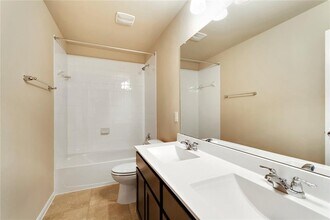 944 Palo Duro Loop in Round Rock, TX - Foto de edificio - Building Photo