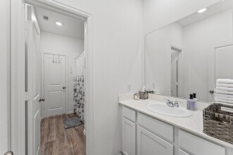 31722 Harmony High Ln in Hockley, TX - Foto de edificio - Building Photo