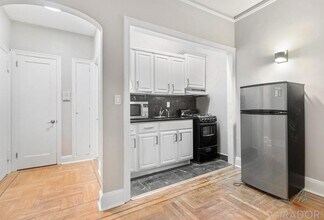 1026 2nd Ave in New York, NY - Building Photo - Building Photo