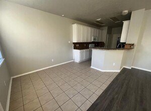 17219 Oakwood Chase Dr in Spring, TX - Building Photo - Building Photo