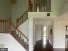 113 N Park Rd in Newtown, PA - Foto de edificio - Building Photo