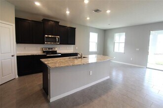 17723 Cantarina Cove in Bradenton, FL - Building Photo - Building Photo