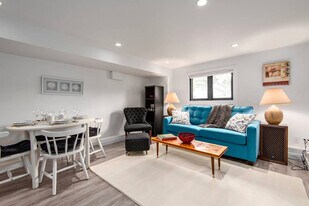 4539 Walden St in Vancouver, BC - Building Photo