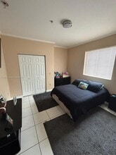561 SW 2nd St in Miami, FL - Building Photo - Building Photo