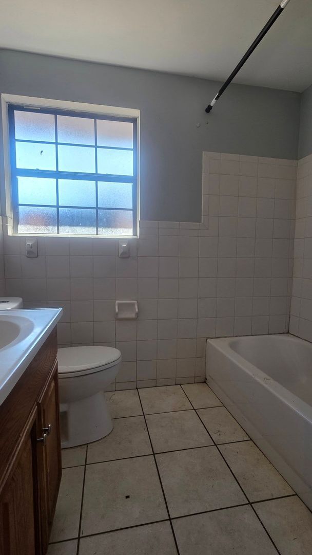 1974 S Riverview Cir in Albany, GA - Building Photo - Building Photo