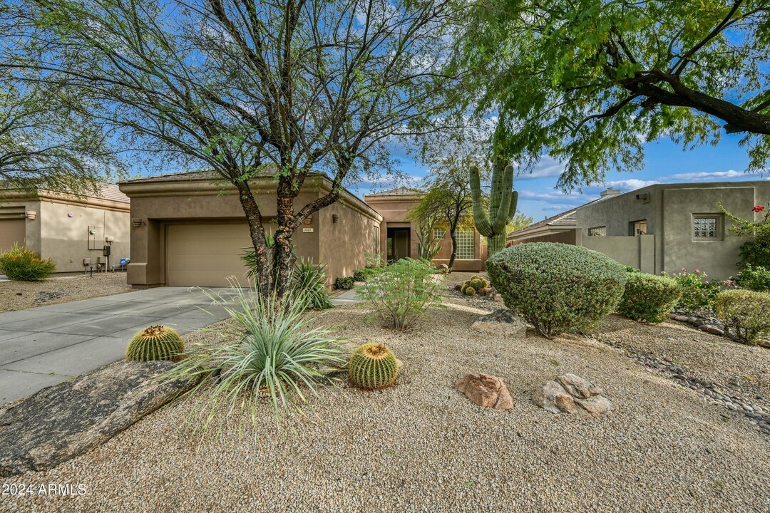 7019 E Stone Raven Trail in Scottsdale, AZ - Foto de edificio