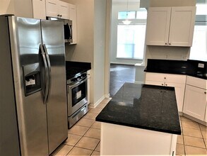 15207 Henderson Point Dr in Cypress, TX - Building Photo - Building Photo