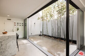 4288 Perlita Ave in Los Angeles, CA - Building Photo - Building Photo