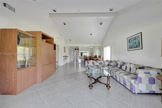 8511 Casa Del Lago in Boca Raton, FL - Building Photo - Building Photo