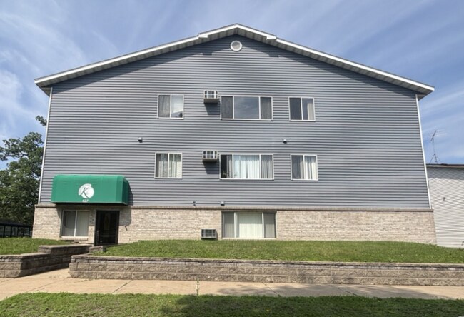 627 5th Ave S in St. Cloud, MN - Building Photo - Building Photo