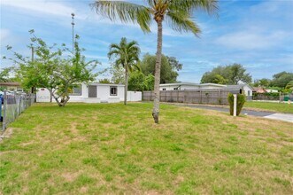 6044 SW 37th St in Miramar, FL - Building Photo - Building Photo