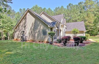 69 Meadows Creek Ln in Senoia, GA - Building Photo - Building Photo