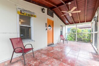 2967 SW 21st St in Miami, FL - Building Photo - Building Photo